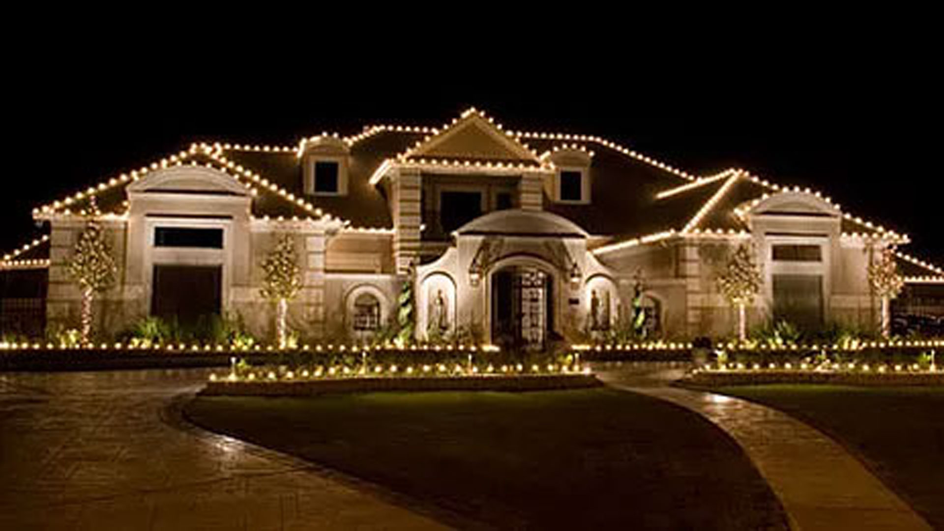 Redbud Lawn Care Christmas Light Installation Landscaping Tulsa OK